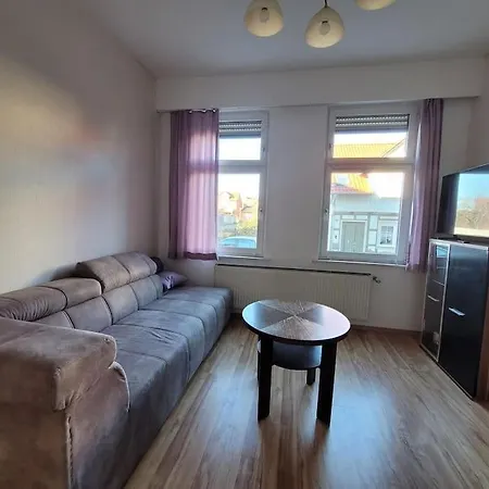 Apt1 In Lage Nahe Karl Erbeer Hof, Zentrum Und Bahnhof アパート *